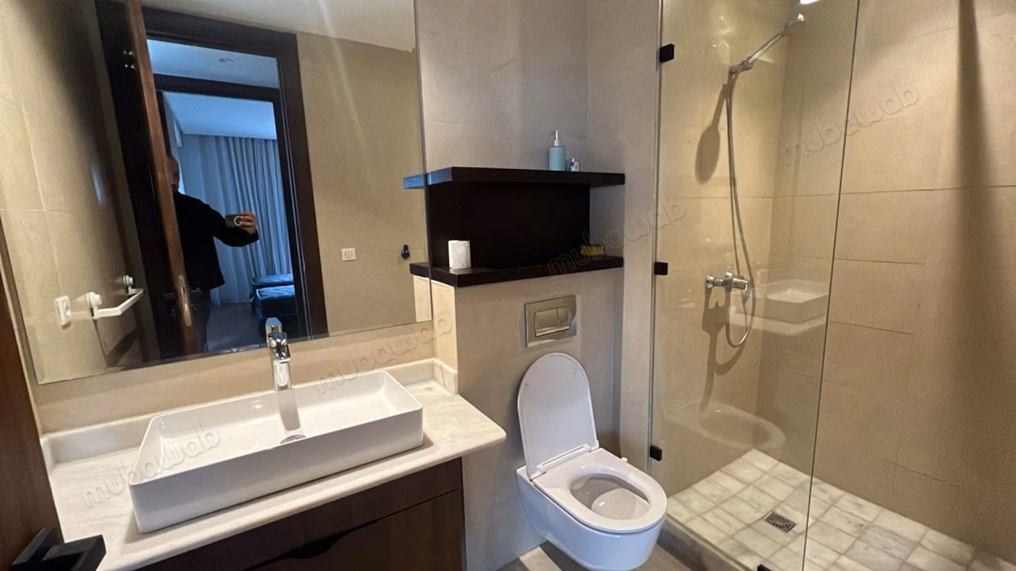Bel appartement en location à Casablanca Finance City.
Superficie 120 m².
Bien meublé