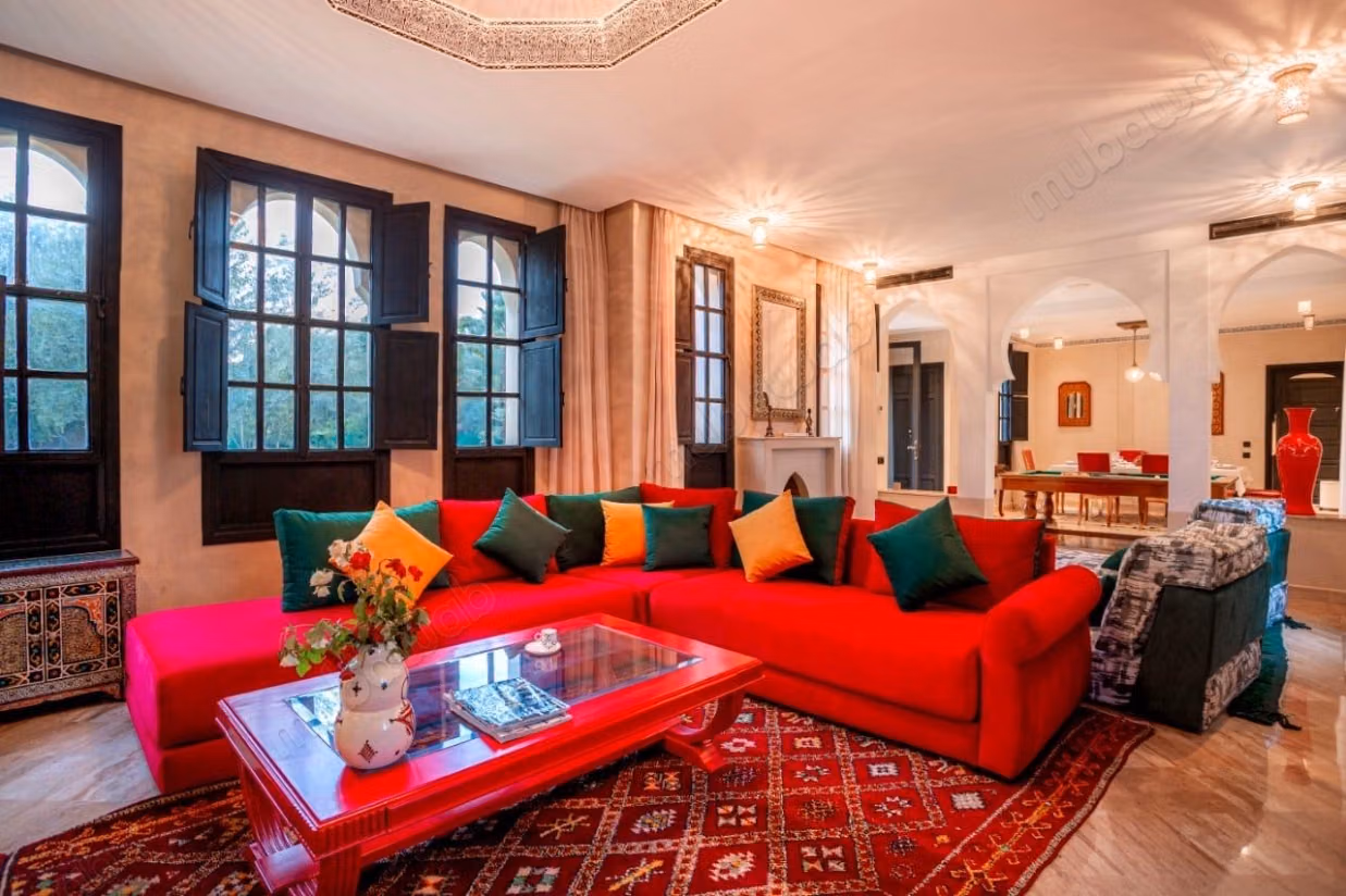 AV VILLA DE CARACTERE 
Rte Ouarzazate 
Marrakech