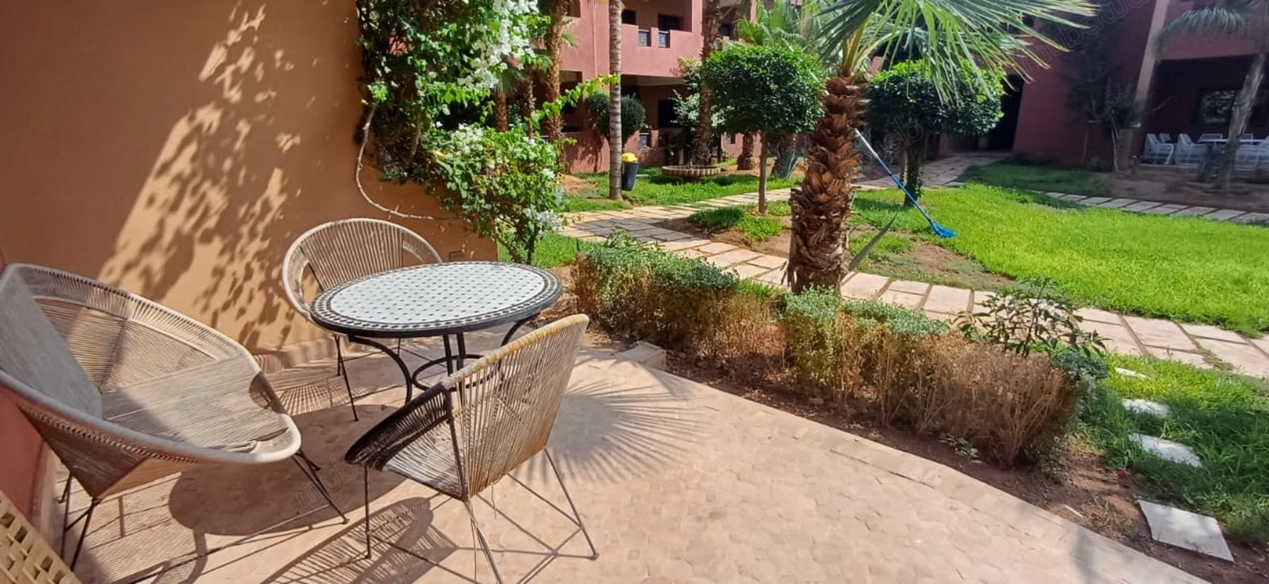 Sublime rez de jardin à louer sur la route de Casa