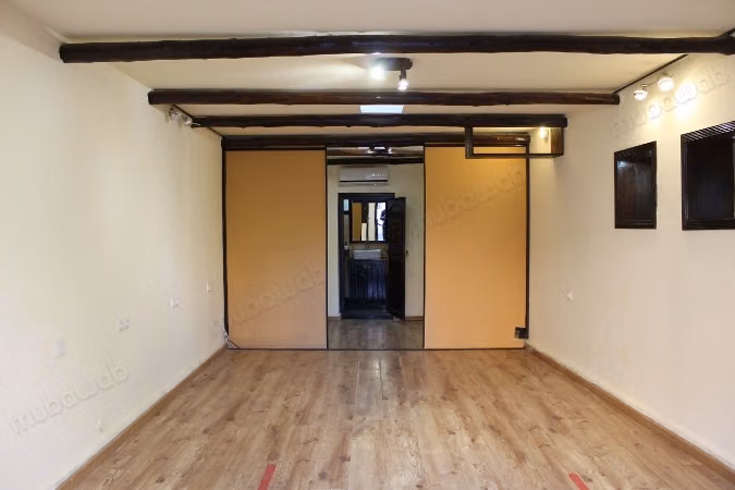Local de 38m² a deux pas du carré eden