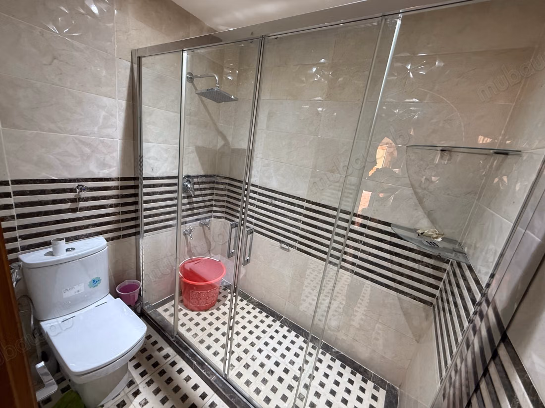 Grande villa familiale de 600 m² avec 6 chambres et piscine privée à Marrakech
