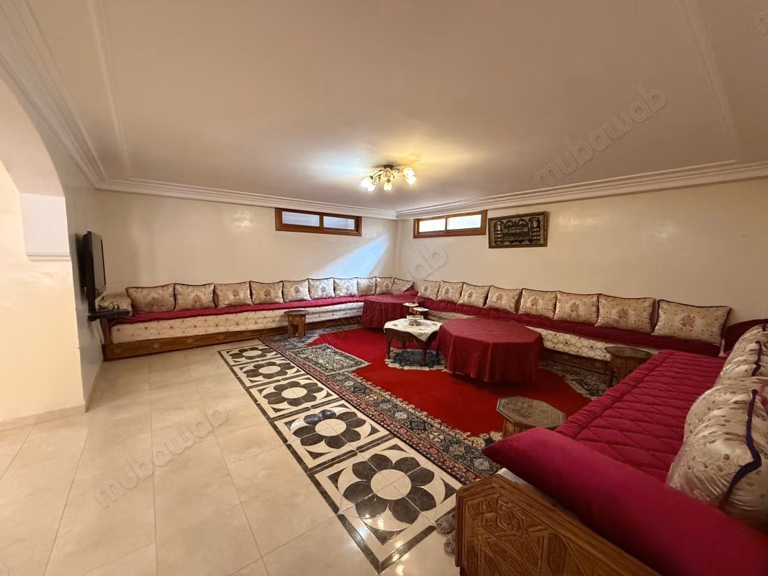 Grande villa familiale de 600 m² avec 6 chambres et piscine privée à Marrakech