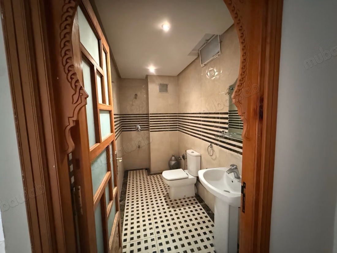 Grande villa familiale de 600 m² avec 6 chambres et piscine privée à Marrakech