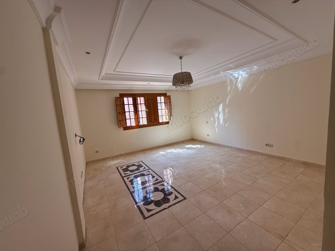 Grande villa familiale de 600 m² avec 6 chambres et piscine privée à Marrakech