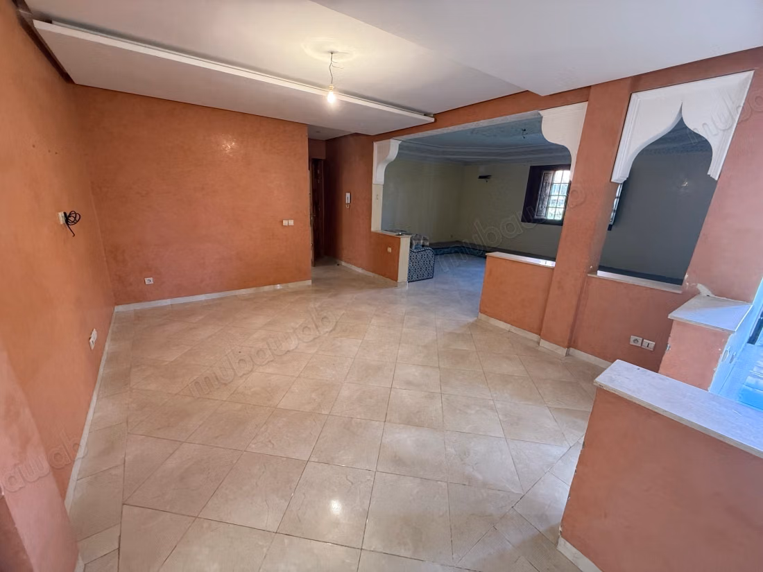 Grande villa familiale de 600 m² avec 6 chambres et piscine privée à Marrakech