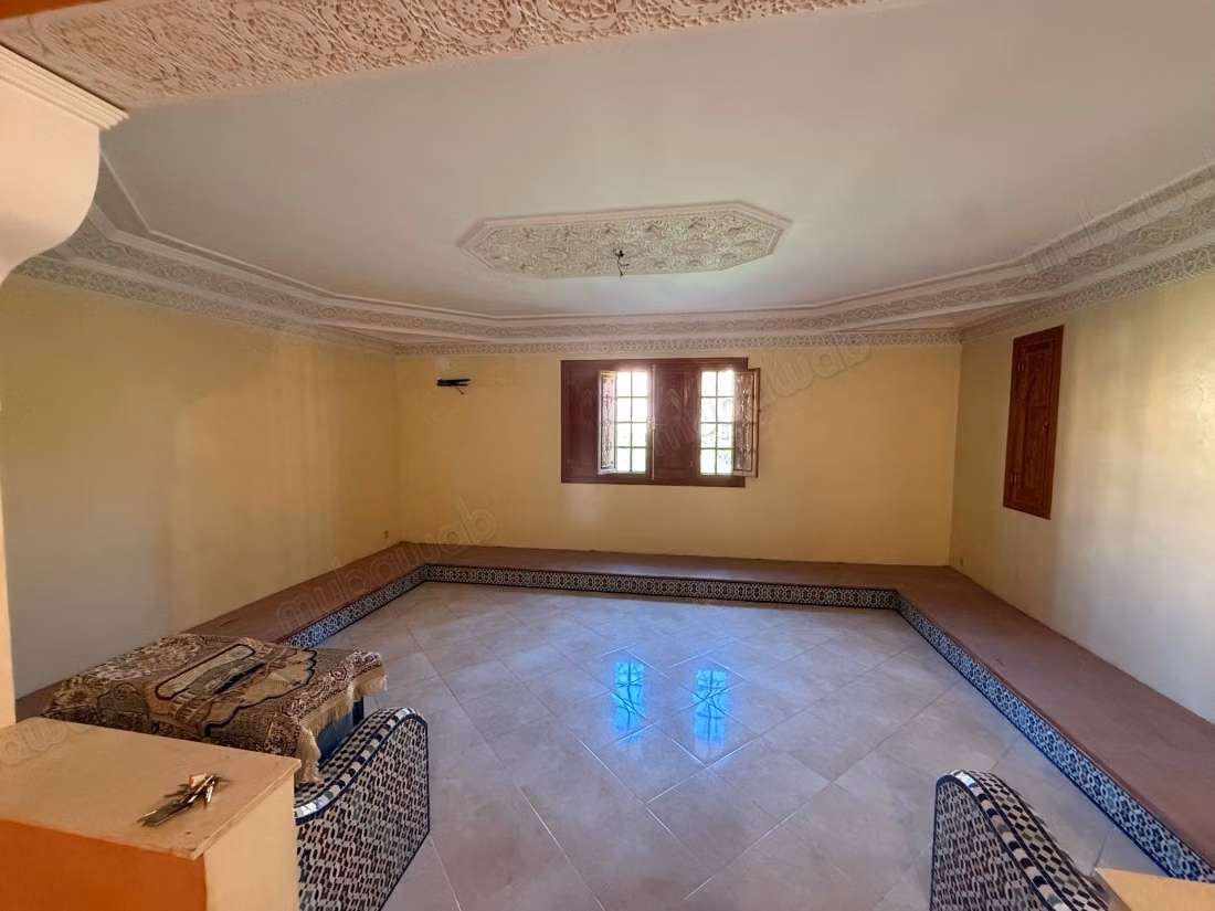 Grande villa familiale de 600 m² avec 6 chambres et piscine privée à Marrakech