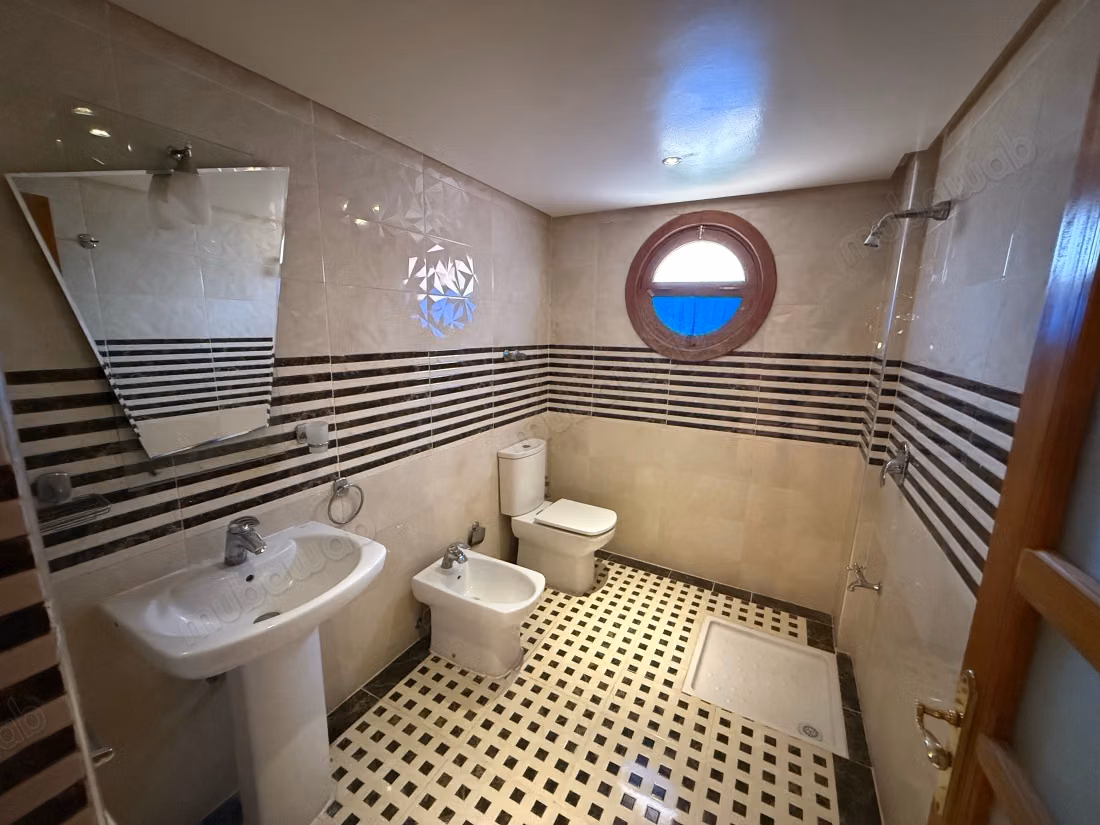 Grande villa familiale de 600 m² avec 6 chambres et piscine privée à Marrakech