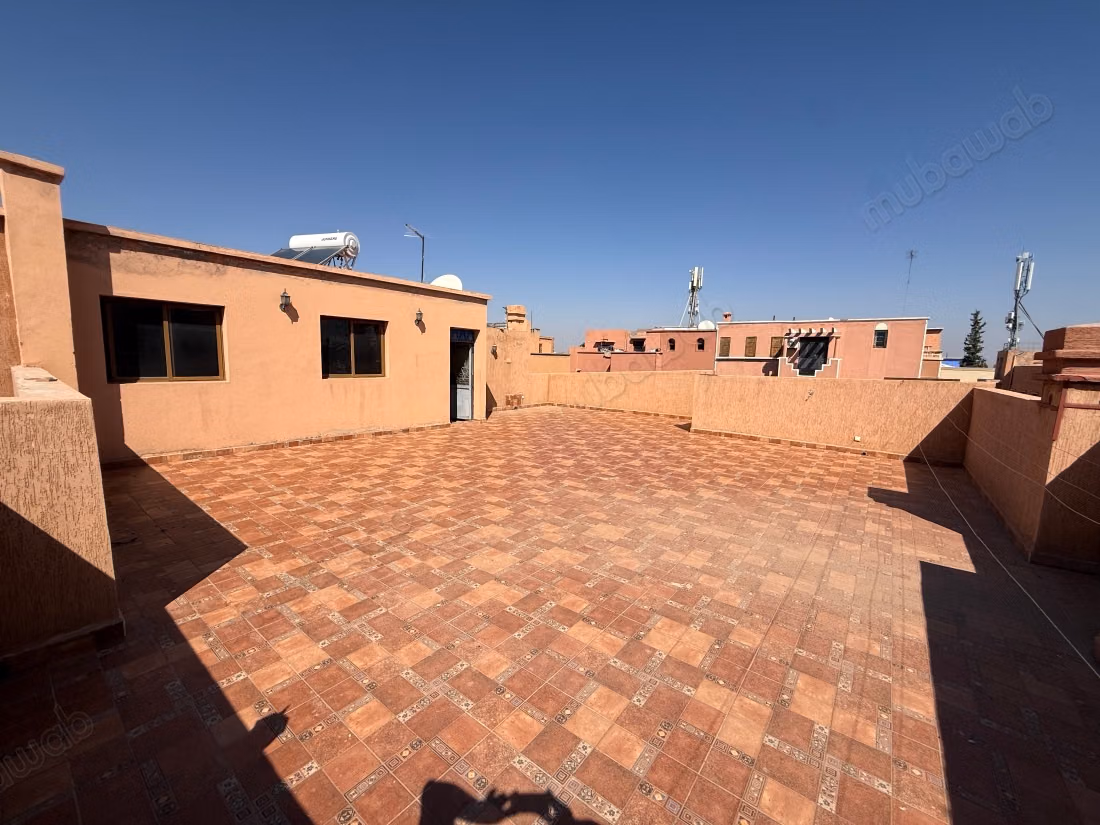 Grande villa familiale de 600 m² avec 6 chambres et piscine privée à Marrakech