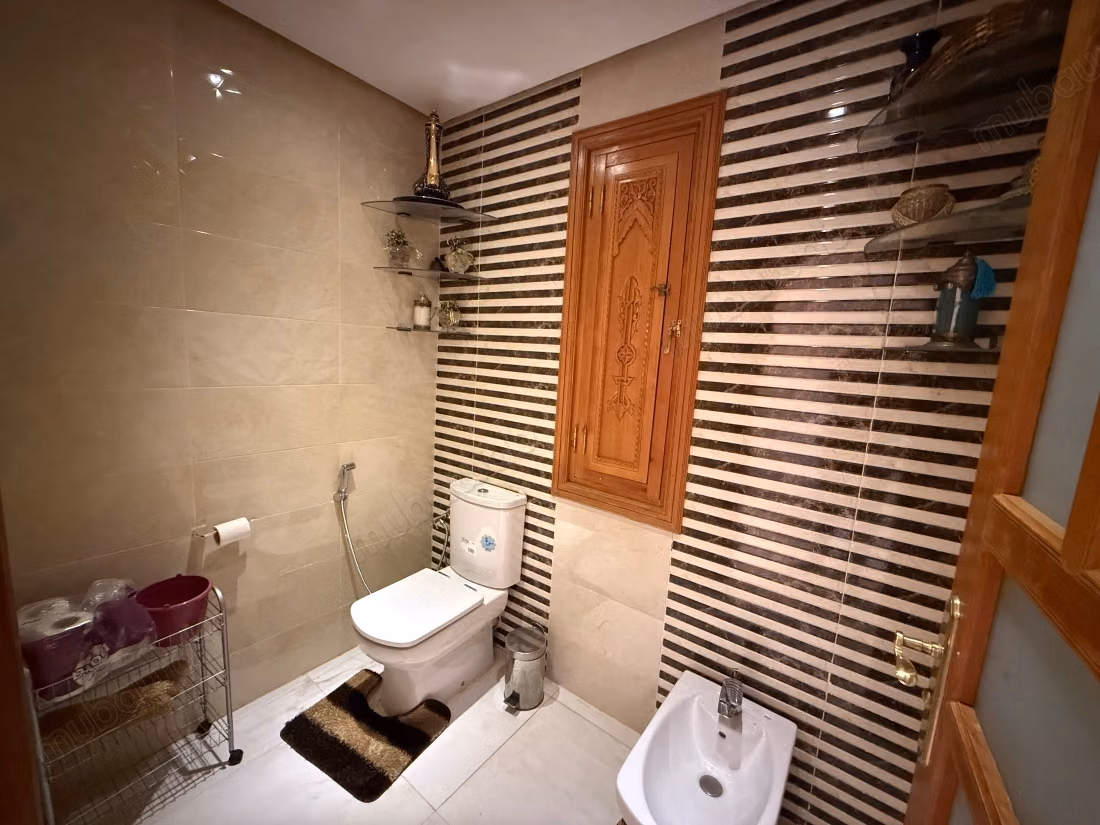 Grande villa familiale de 600 m² avec 6 chambres et piscine privée à Marrakech