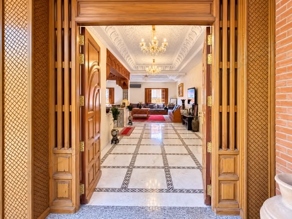 Grande villa familiale de 600 m² avec 6 chambres et piscine privée à Marrakech