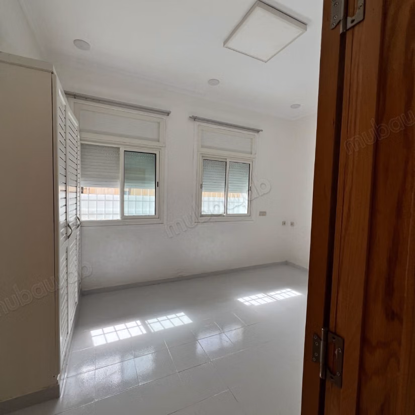 Location superbe appartement sur hassan 
RABAT