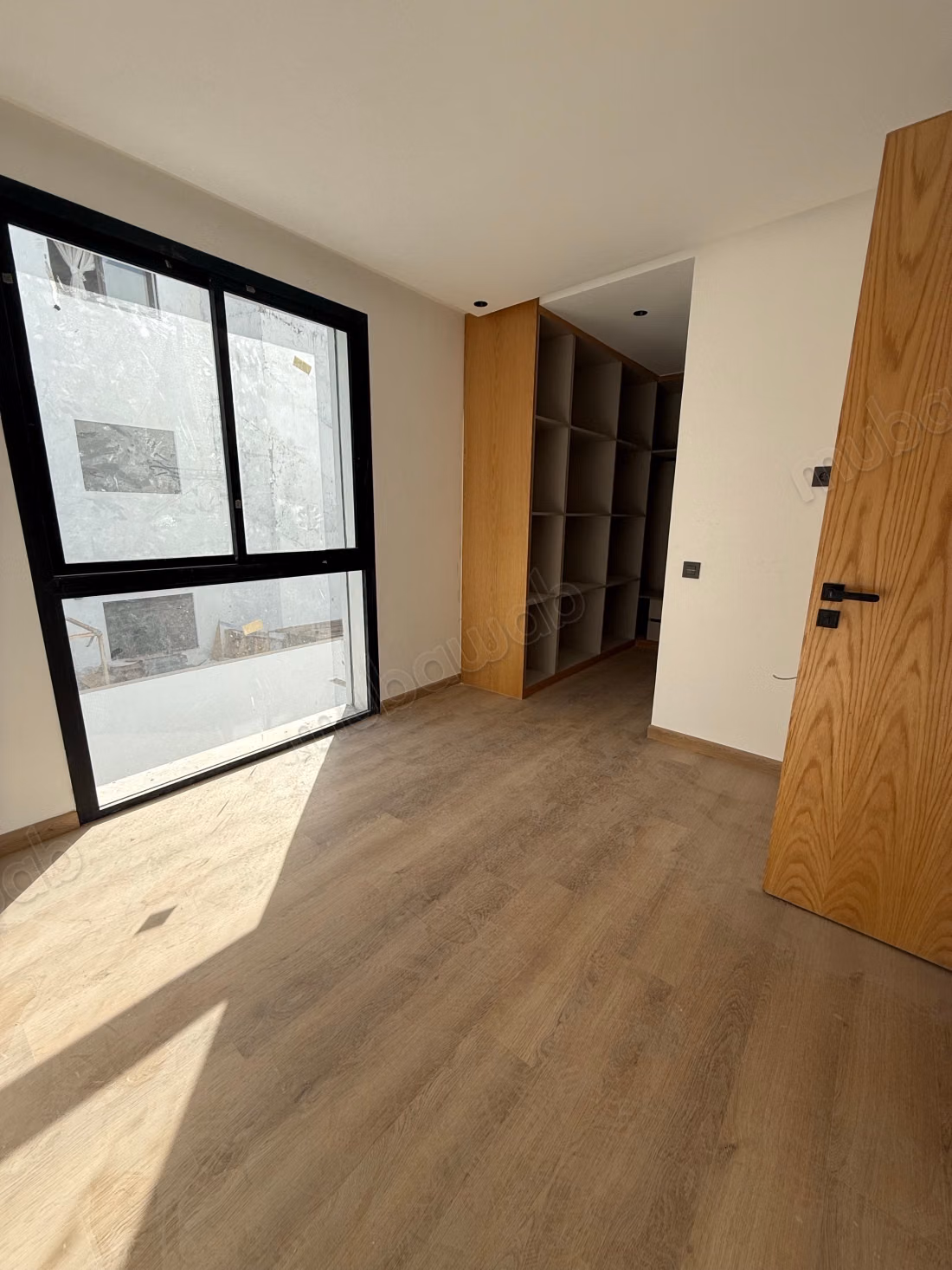 Beautiful apartment for sale in Palmier. Total area 44 m². Double glazing windows and central heating