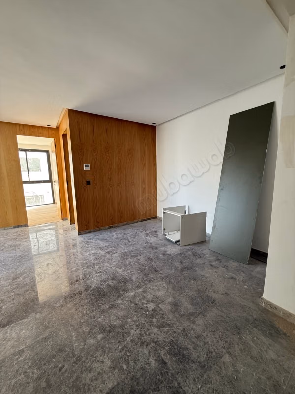 Beautiful apartment for sale in Palmier. Total area 44 m². Double glazing windows and central heating