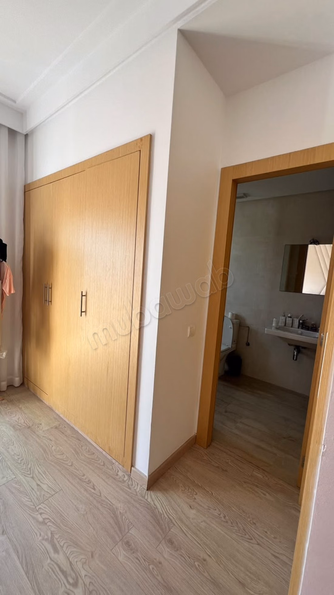 Appartement meublé cfc avec terrasse