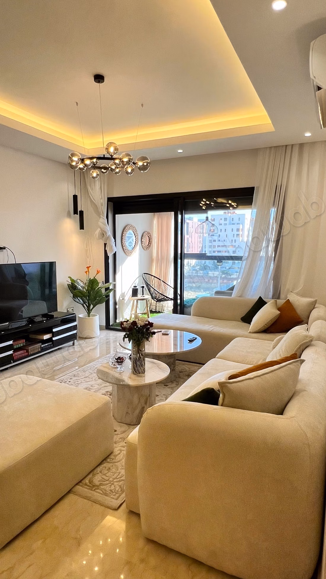 Appartement meublé cfc avec terrasse