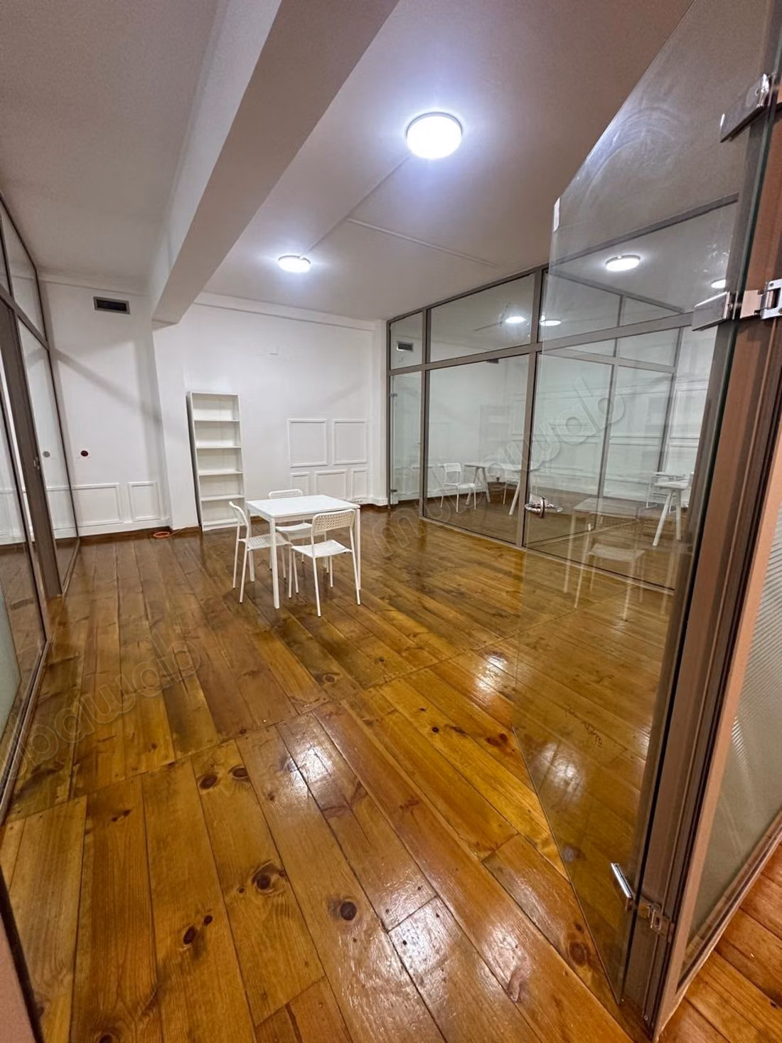 À louer Showroom 283 m² Maarif, Casablanca