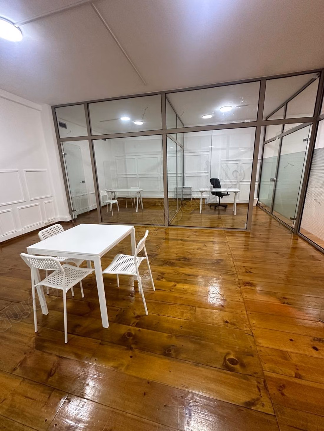 À louer Showroom 283 m² Maarif, Casablanca