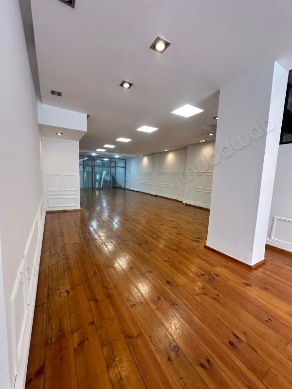À louer Showroom 283 m² Maarif, Casablanca