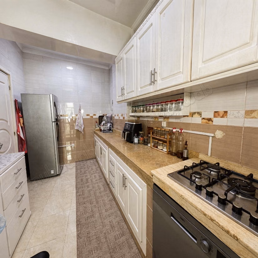 Appartamento in affitto mensile di 103m² vicino a Marjan