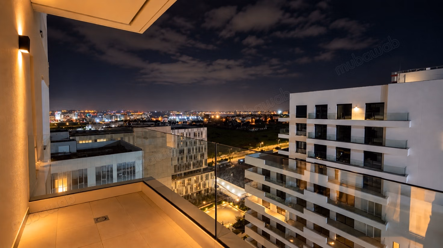 Exceptional studio on the 12th floor - unobstructed view