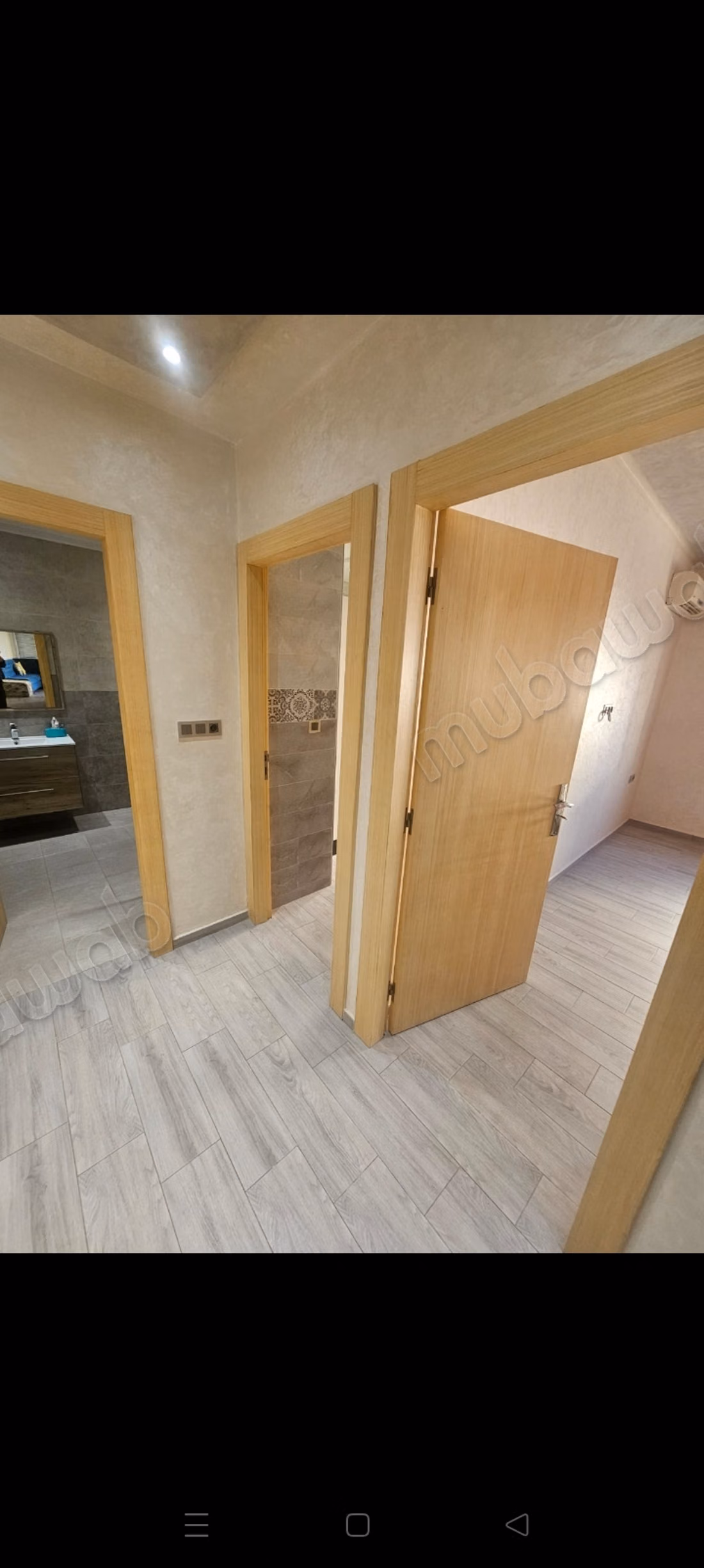 Bellissimo appartamento in affitto in via Moulay Ismail nel centro città. Superficie totale 85 m². Arredato