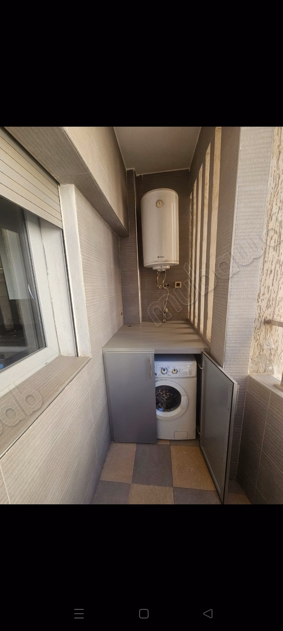 Bellissimo appartamento in affitto in via Moulay Ismail nel centro città. Superficie totale 85 m². Arredato