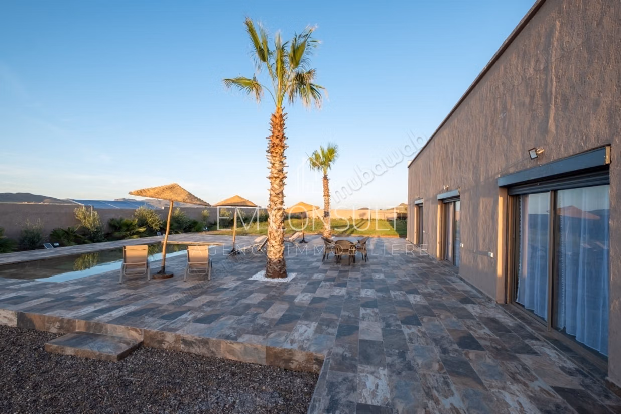 À vendre villa 4ch route de fez
