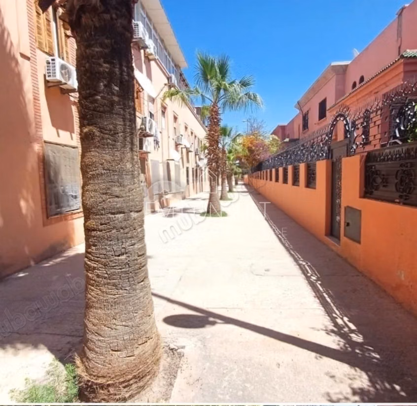A vendre duplex avec jardin prive palmeraie