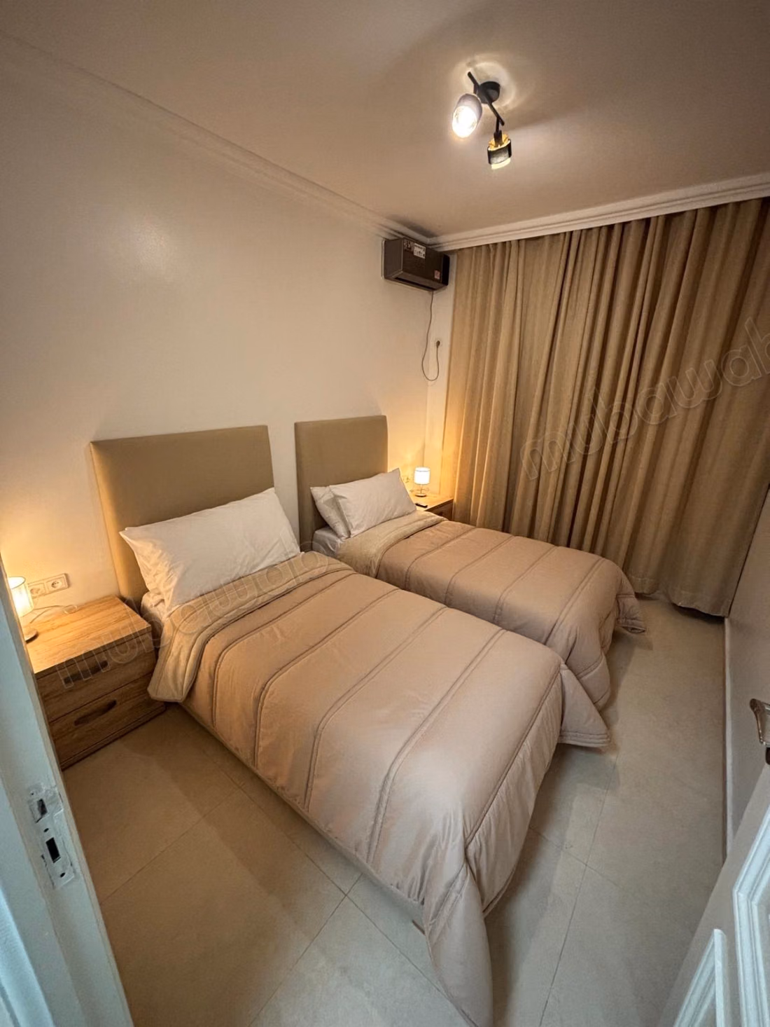 Elegance & Exceptional Location, Newly Renovated Apartment Facing El Harti Park – Marrakech