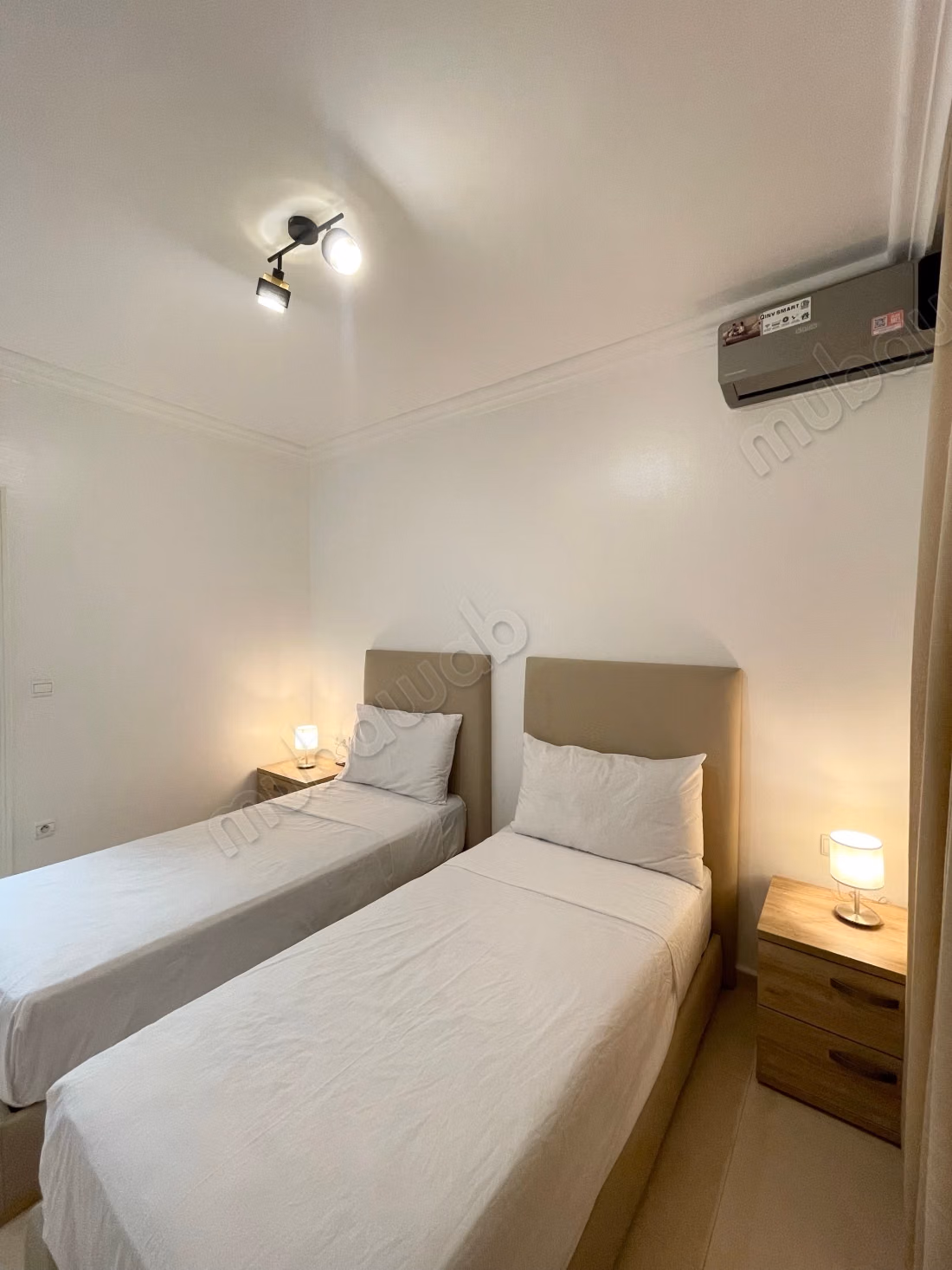 Elegance & Exceptional Location, Newly Renovated Apartment Facing El Harti Park – Marrakech