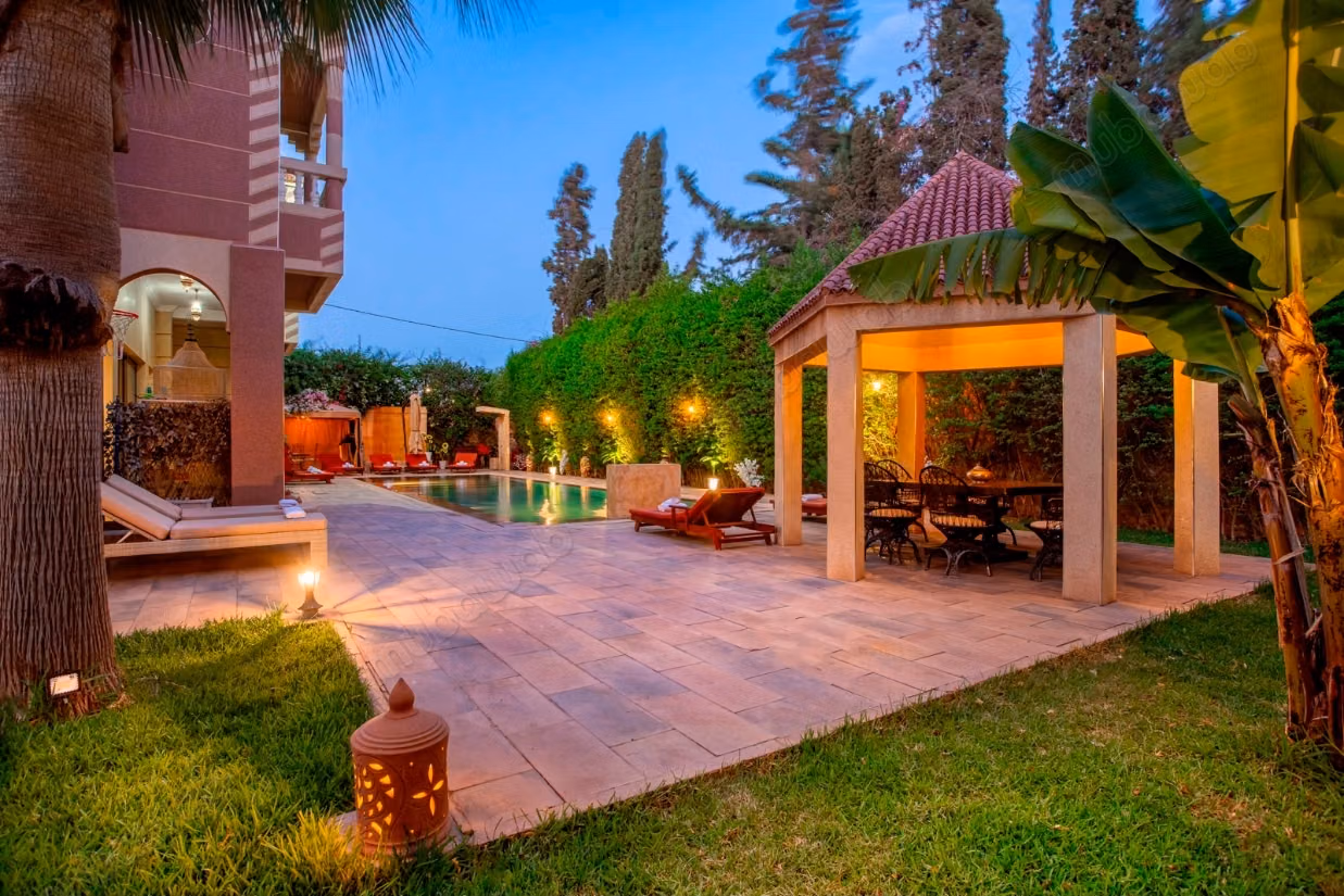 Prestigious villa, Targa, 15 m pool