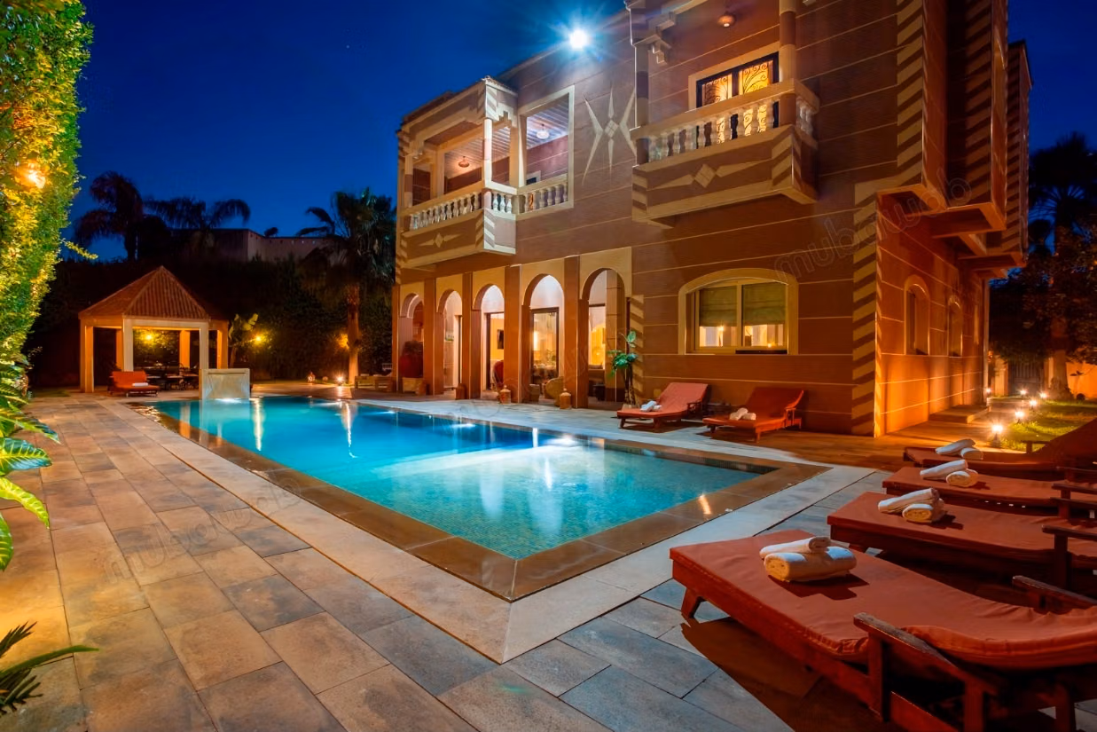 Prestigious villa, Targa, 15 m pool