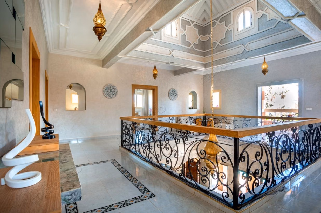 Prestigious villa, Targa, 15 m pool