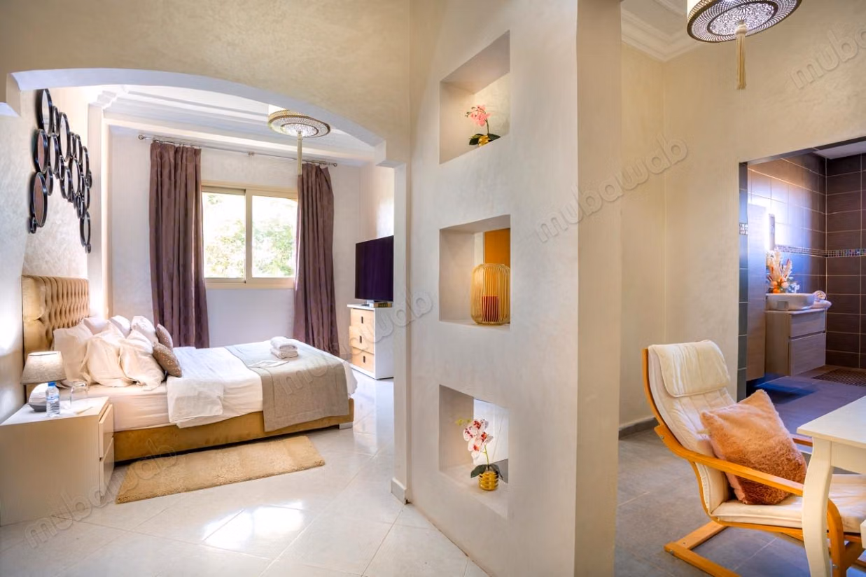 Prestigious villa, Targa, 15 m pool