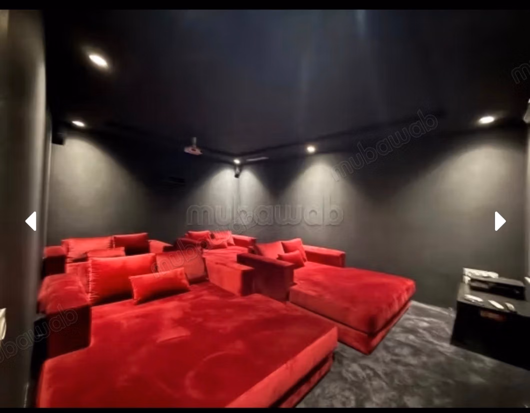 Villa de haut standing à louer à Route de Tahanaout.
Salle de cinéma, sauna.
Meublé