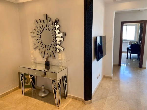 Location d'un appartement à Bourgogne Ouest. 
3 pièces. 
Meublé