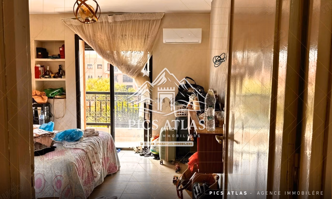 Appartement à vendre à Azzouzia – 85 m² avec parking et ascenseur