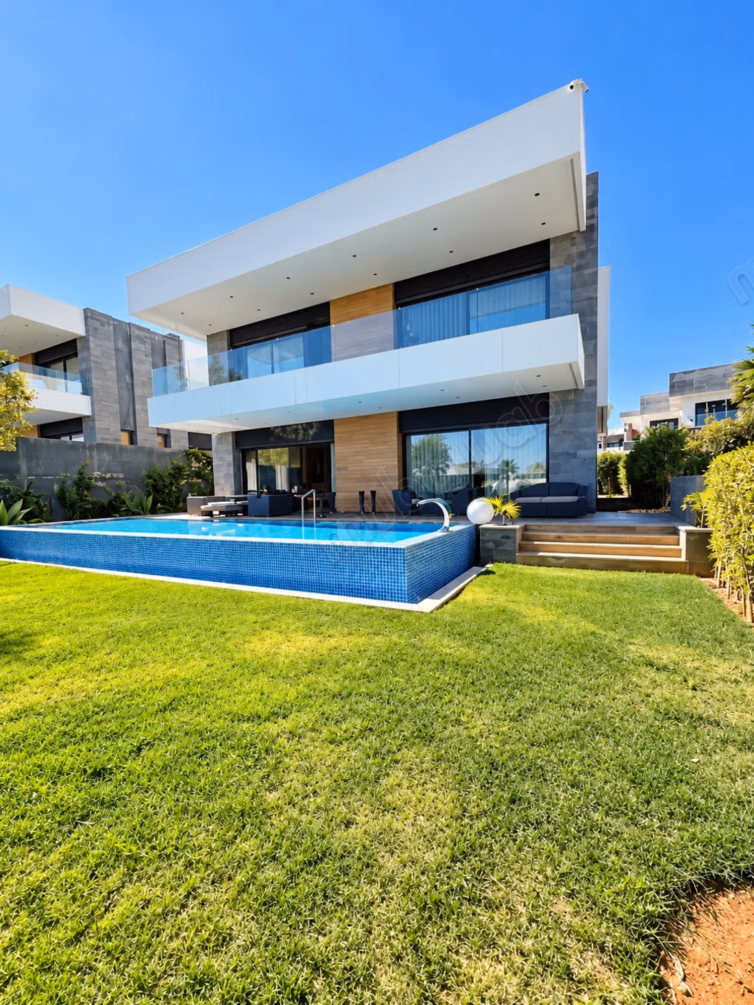Magnificent Villa for Sale in Souissi