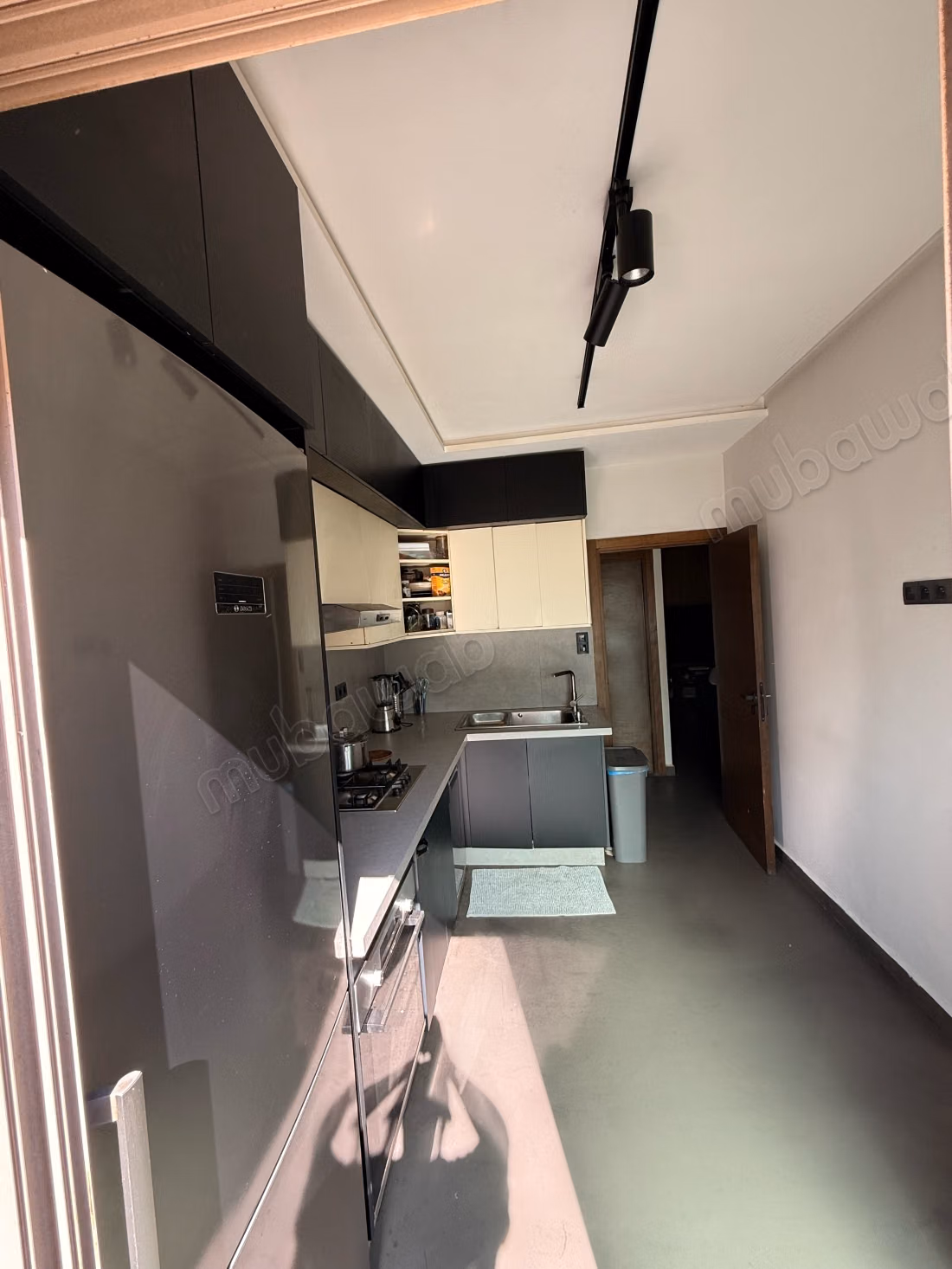 Sell apartment in Al Qods. 3 lovely rooms. Residence with Caretaker