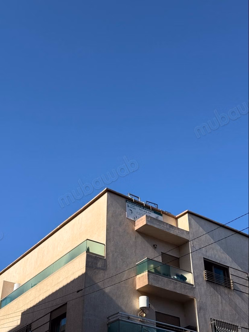 Sell apartment in Al Qods. 3 lovely rooms. Residence with Caretaker