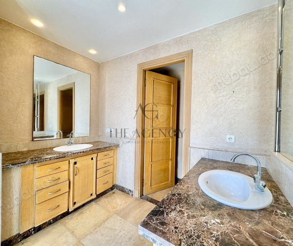 Racine – Duplex d’exception à louer– 325 m²