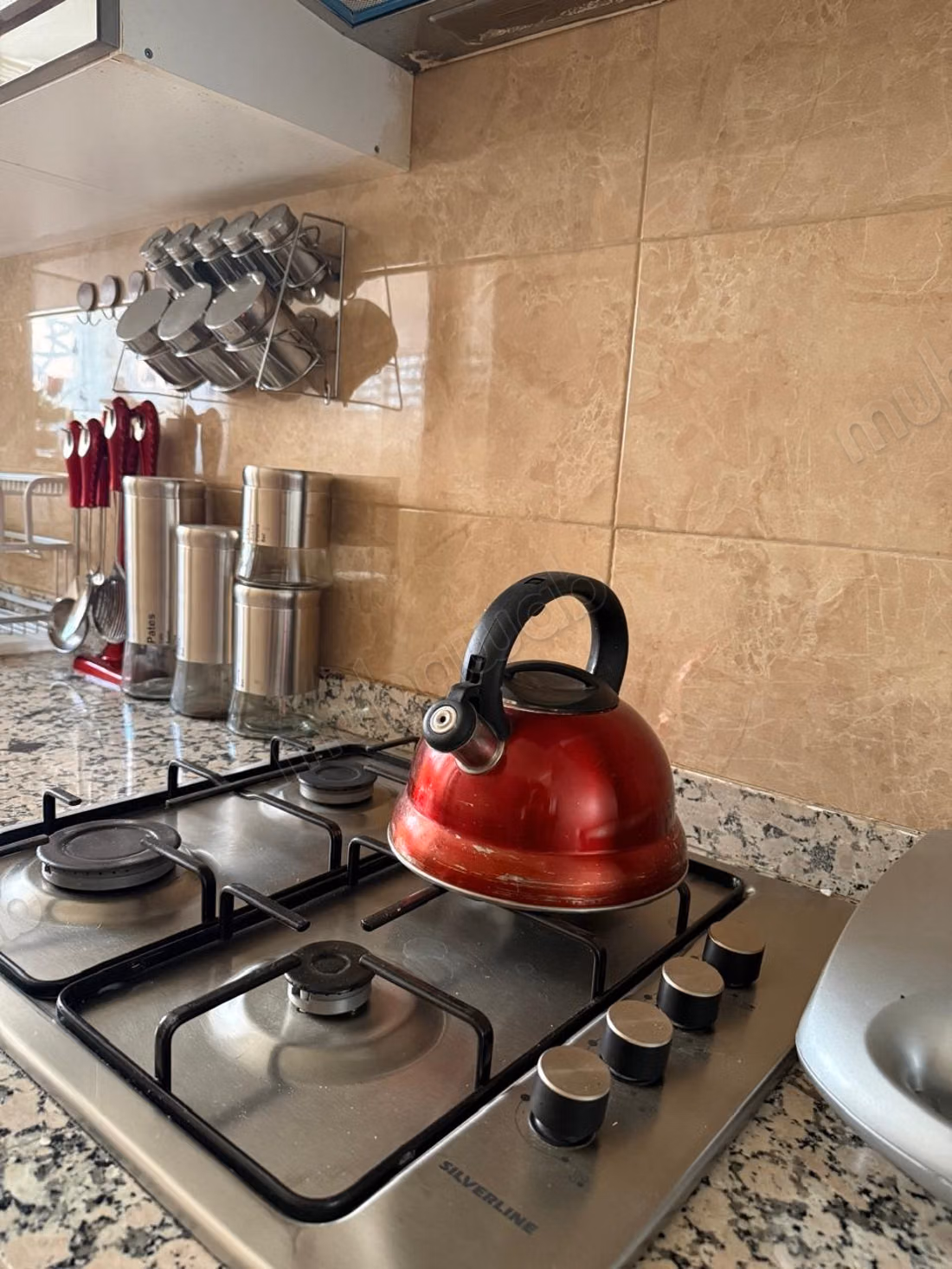 Alquila este apartamento en Ouasis. 2 hermosas habitaciones. Bien amueblado