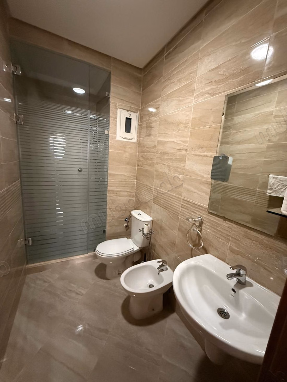 Alquila este apartamento en Ouasis. 2 hermosas habitaciones. Bien amueblado