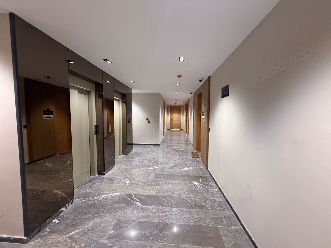 High standing office space of 71 m² for rent, ideally located on the Route de Safi in Marrakech, close to McDonald's.