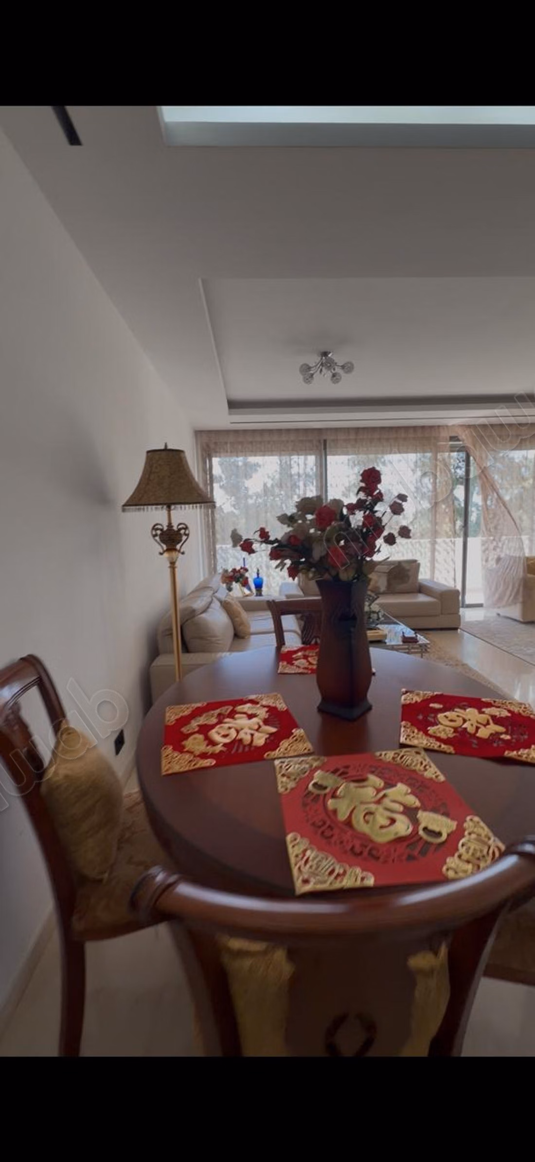 Superbe appartement à louer à Souissi. 4 pièces confortables. Bien meublé
