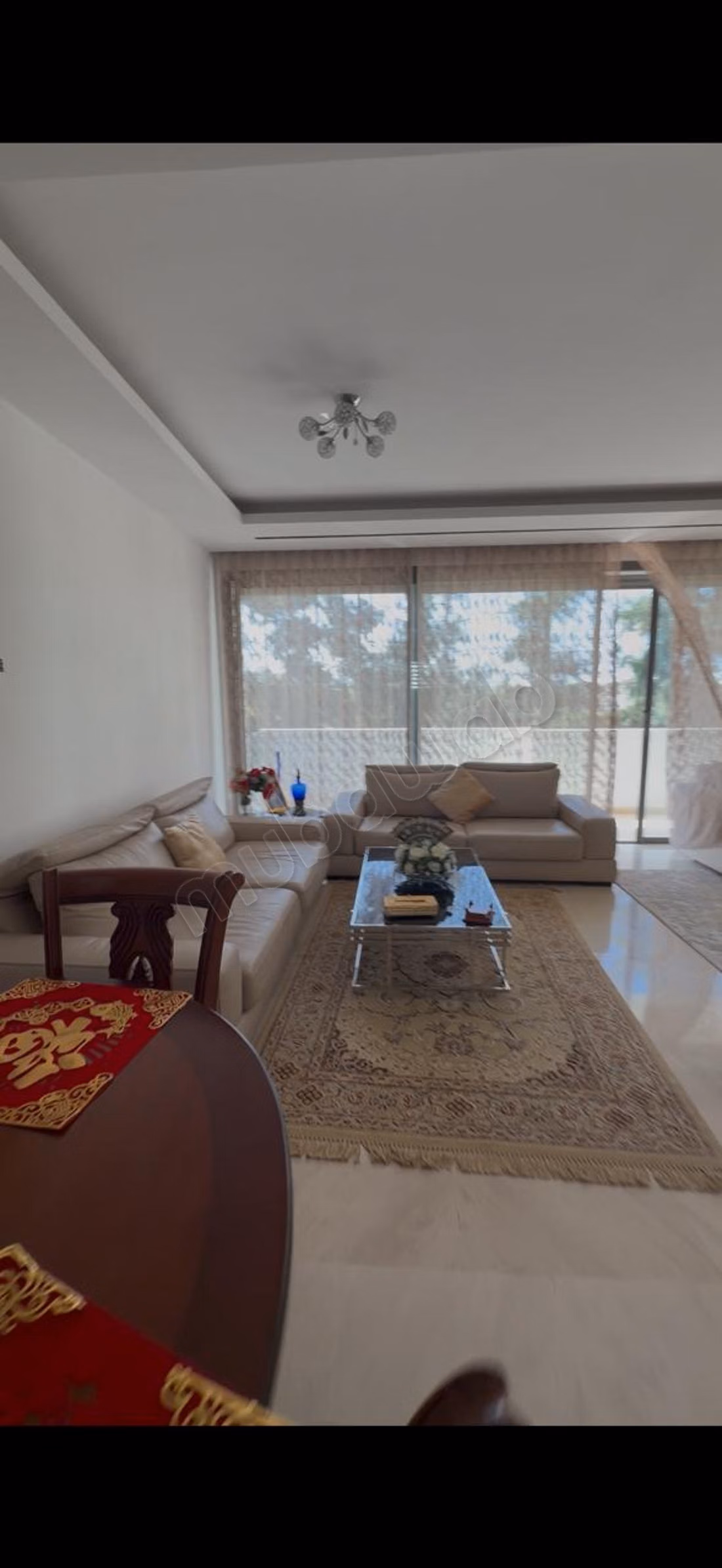 Superbe appartement à louer à Souissi. 4 pièces confortables. Bien meublé
