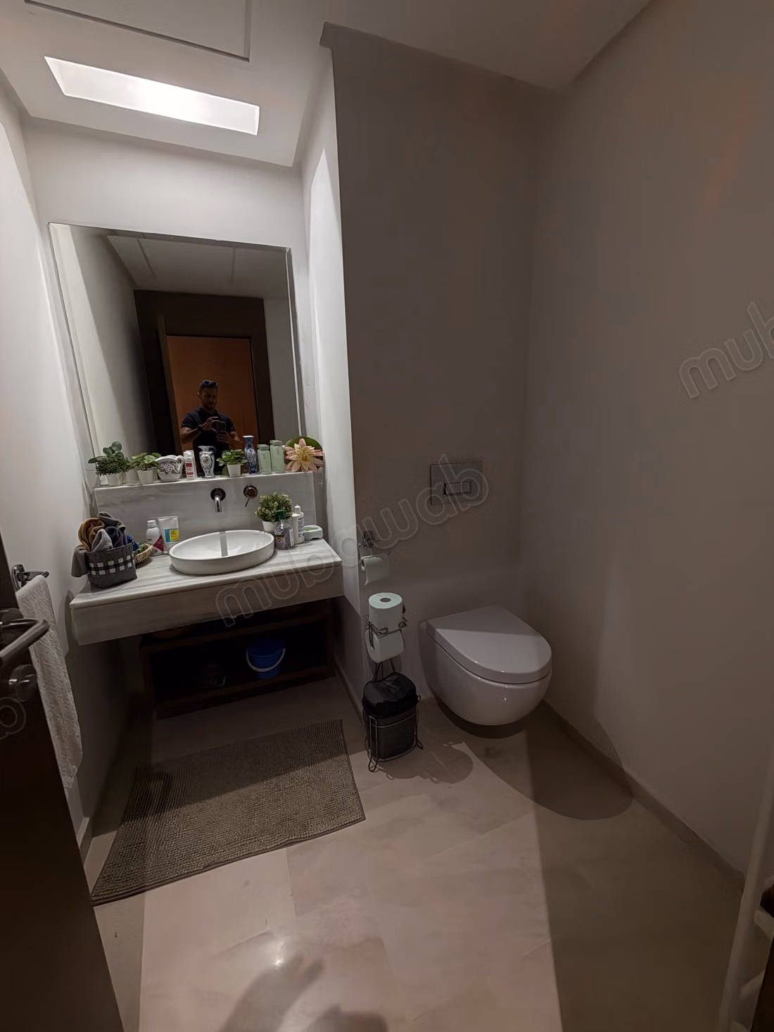 Superbe appartement à louer à Souissi. 4 pièces confortables. Bien meublé