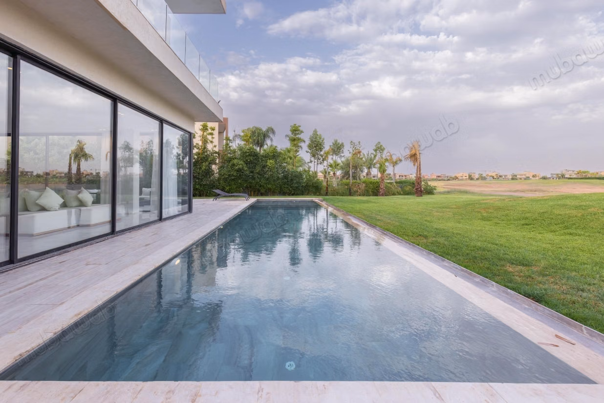 Villa d’exception en front de golf