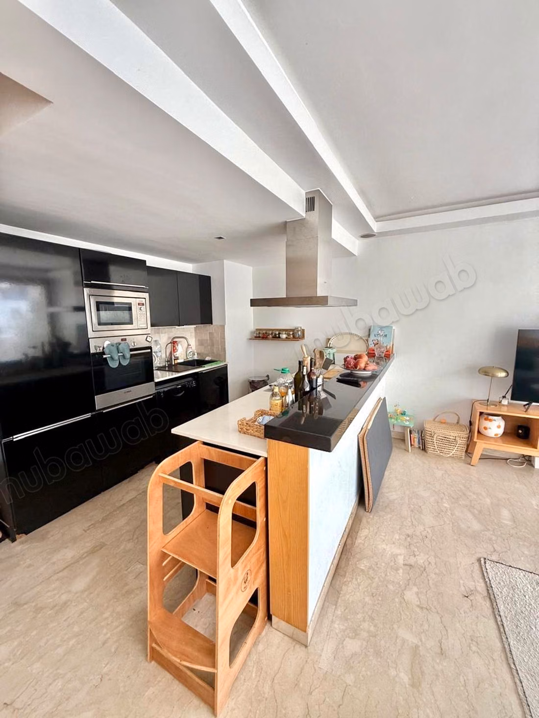 Apartment for sale in Racine. 2 beautiful bedrooms. Concierge and air conditioning.