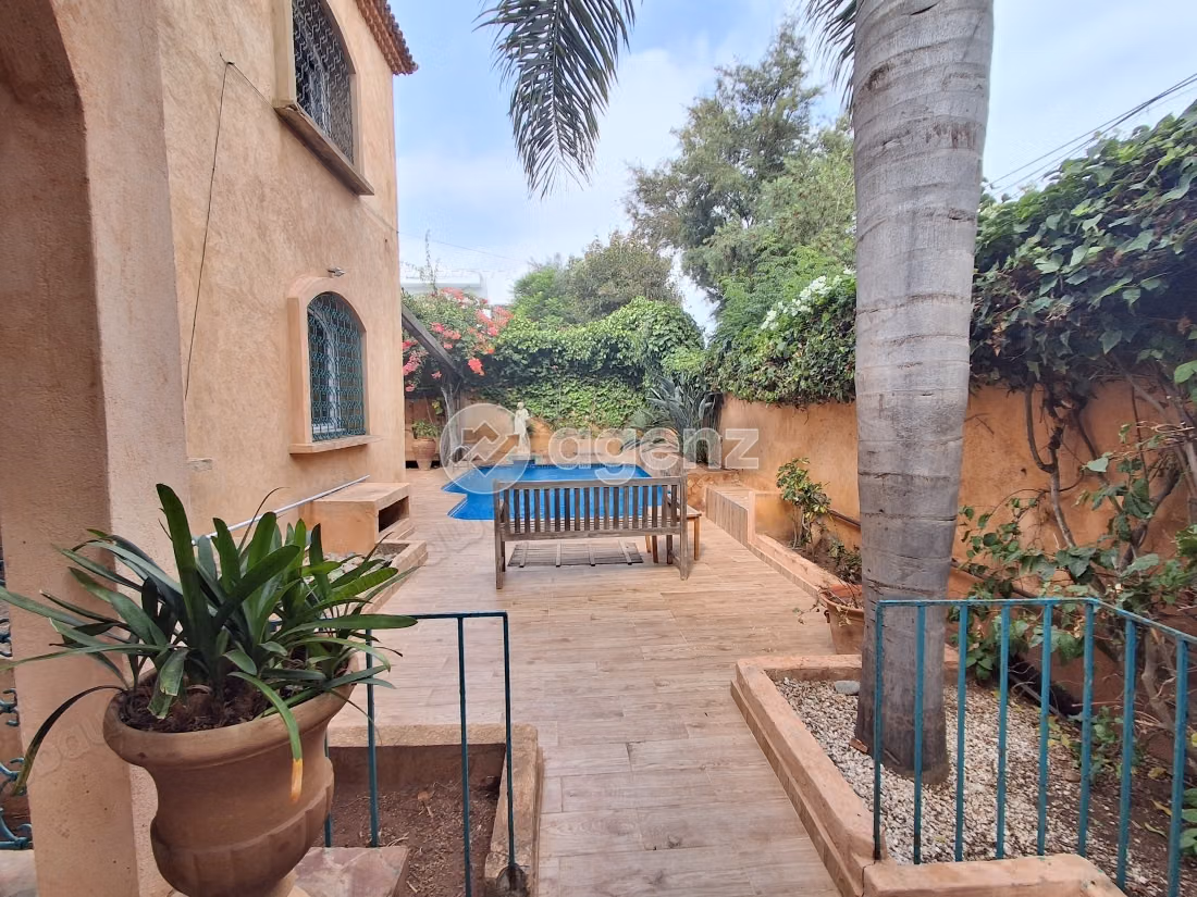 Villa for sale 362 m², 7 bedrooms Route d'Azzemmour Dar Bouazza